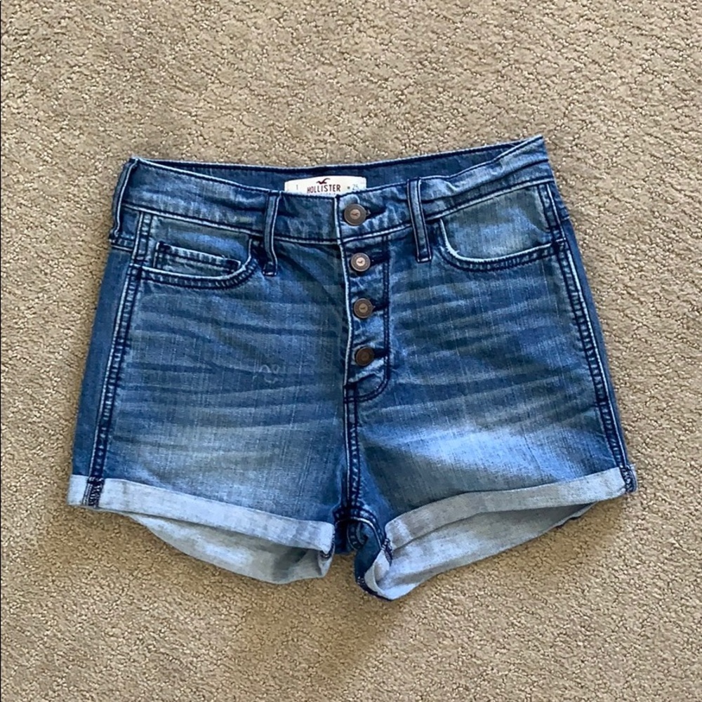 High Wasted Hollister Medium Wash Shorts